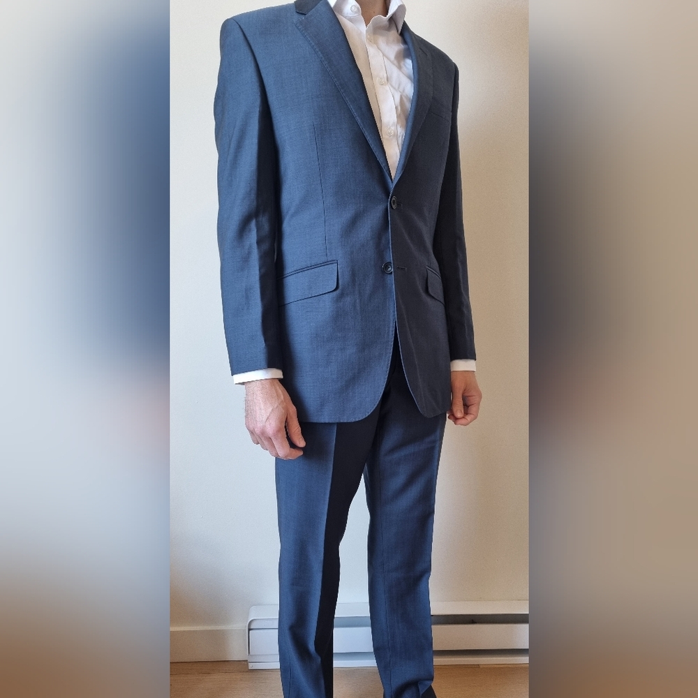 Elegant Charcoal Suit for Men